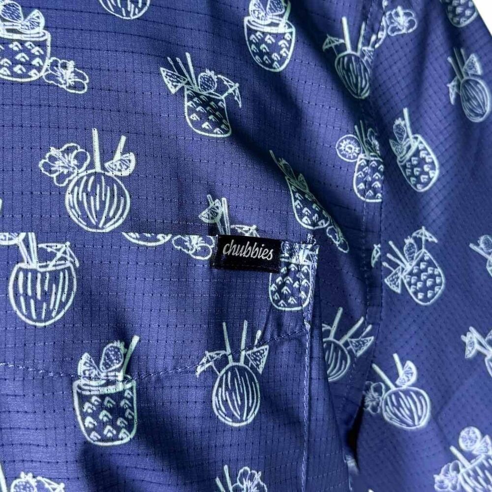 Chubbies Mens Blue Stretch Button Up Shirt Medium Short Sleeve Tropical Cocktail - Picture 9 of 9